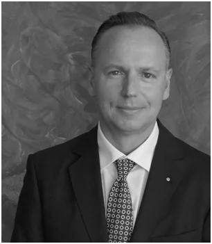 Portrait photo of Florian Grabner, Partner at AVE Capital Advisers